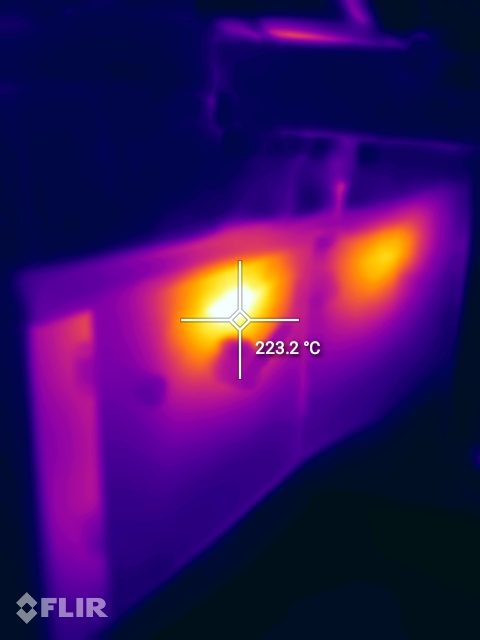 FLIR — rear hatch 210 °C